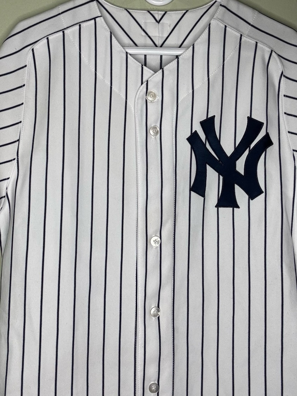 Jorge Posada New York Yankees Majestic Authentic home pinstripe jersey, size 40 - Picture 3 of 8